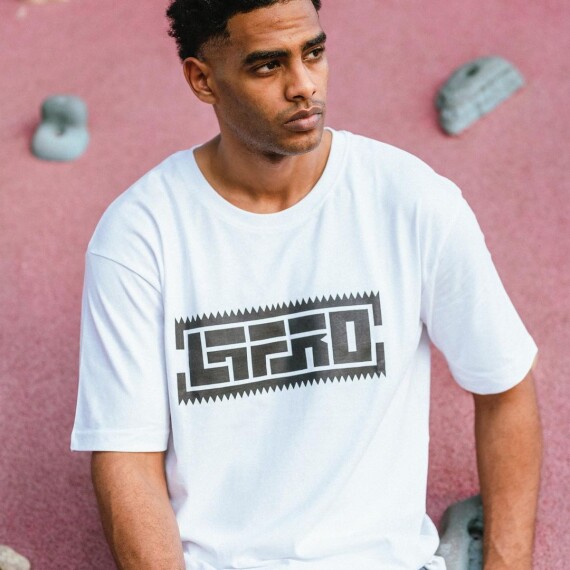WHITE T-shirt
